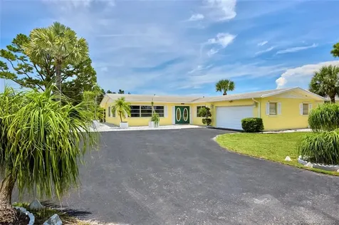 4133 NE Skyline Drive Jensen Beach FL 34957