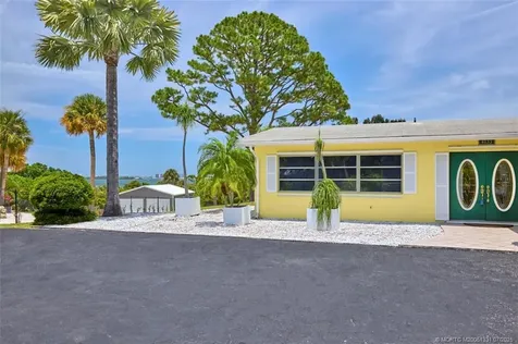 4133 NE Skyline Drive Jensen Beach FL 34957