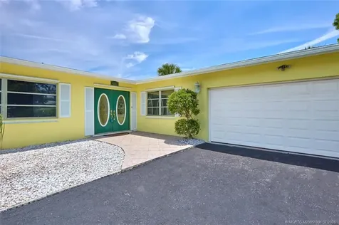 4133 NE Skyline Drive Jensen Beach FL 34957