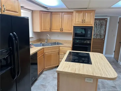 2327 NE 16th Court Jensen Beach FL 34957