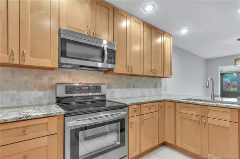 1102 SE Mitchell Avenue Port St Lucie FL 34952