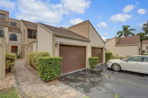 1102 SE Mitchell Avenue Port St Lucie FL 34952