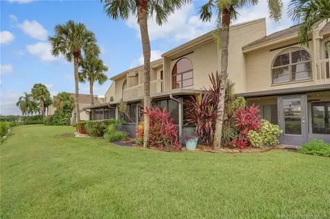1102 SE Mitchell Avenue Port St Lucie FL 34952