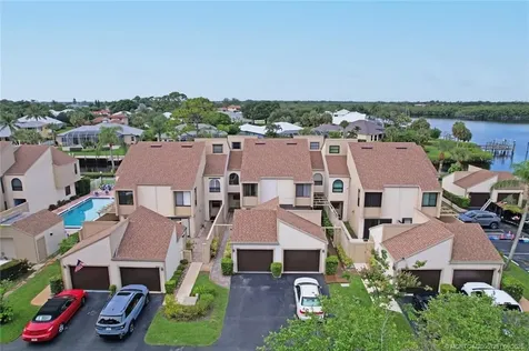 1102 SE Mitchell Avenue Port St Lucie FL 34952