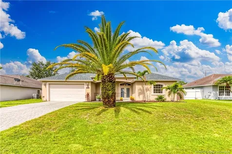 3872 SW Chicopee Street Port St Lucie FL 34953