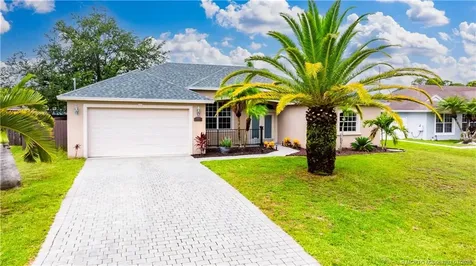 3872 SW Chicopee Street Port St Lucie FL 34953