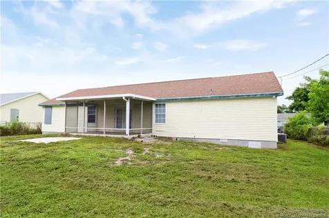 2873 SW Fluvia Street Port St Lucie FL 34953