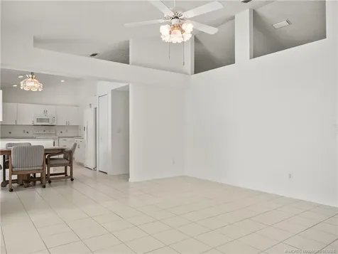 1323 SW Sandalwood Cove Port St Lucie FL 34986