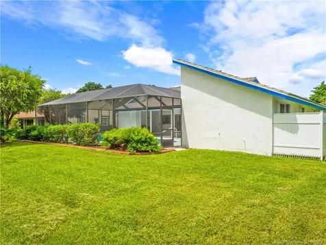 1323 SW Sandalwood Cove Port St Lucie FL 34986