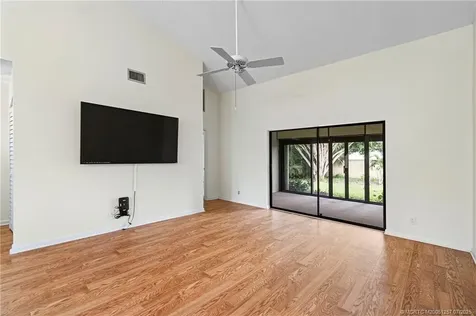 7711 SE Sugar Sand Circle Hobe Sound FL 33455