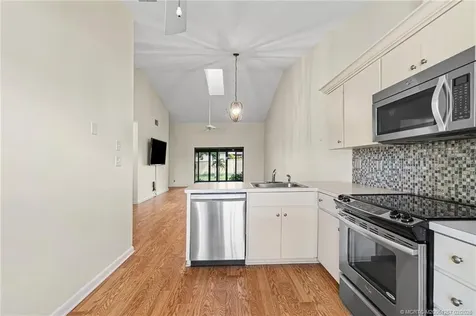 7711 SE Sugar Sand Circle Hobe Sound FL 33455