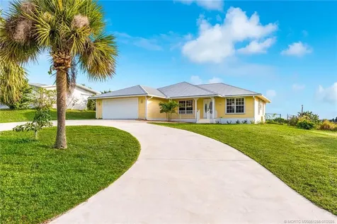 3869 NE Skyline Drive Jensen Beach FL 34957