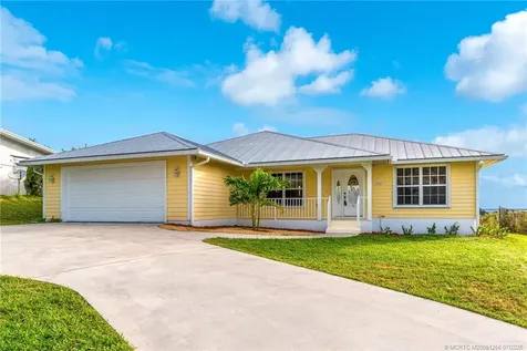 3869 NE Skyline Drive Jensen Beach FL 34957