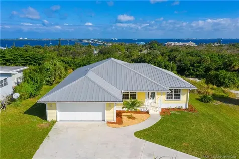 3869 NE Skyline Drive Jensen Beach FL 34957