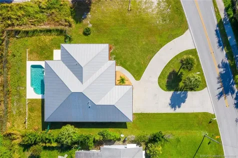 3869 NE Skyline Drive Jensen Beach FL 34957