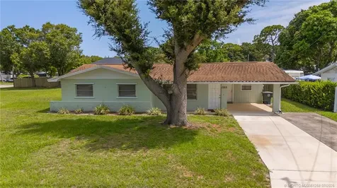 1503 Wyoming Avenue Fort Pierce FL 34982