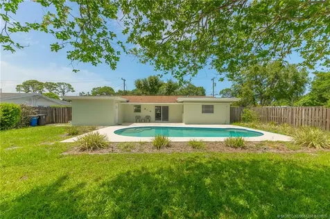 1503 Wyoming Avenue Fort Pierce FL 34982