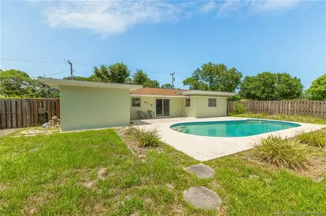 1503 Wyoming Avenue Fort Pierce FL 34982
