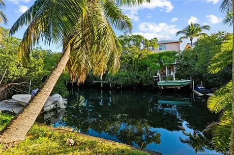 201 SW 6th Street Stuart FL 34994