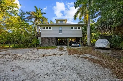 201 SW 6th Street Stuart FL 34994