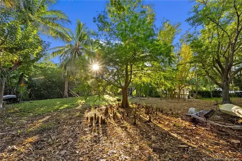 201 SW 6th Street Stuart FL 34994