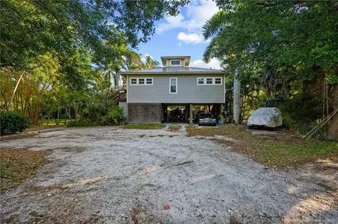 201 SW 6th Street Stuart FL 34994