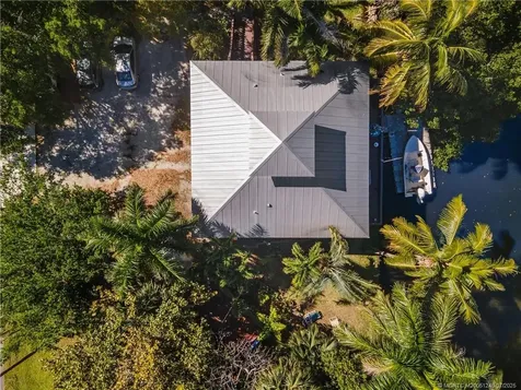 201 SW 6th Street Stuart FL 34994