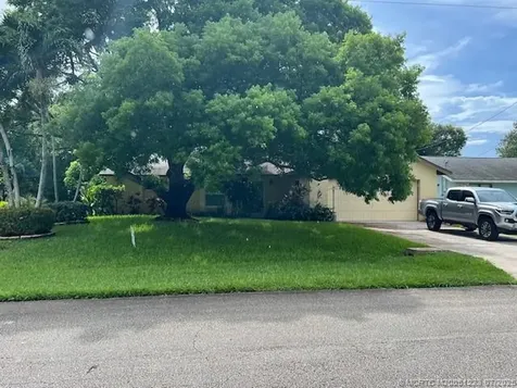 1656 SE Durango Street Port St Lucie FL 34952
