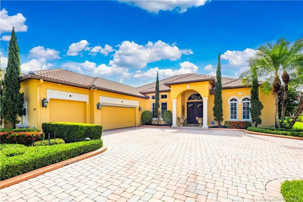 849 SW Grand Reserves Boulevard Port Saint Lucie FL 34986