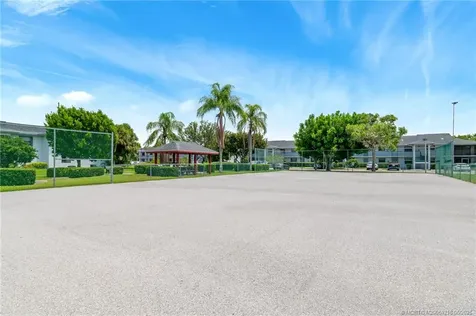1250 SE Parkview Place Stuart FL 34994