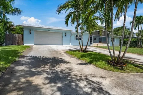 4245 NE Sunset Drive Jensen Beach FL 34957