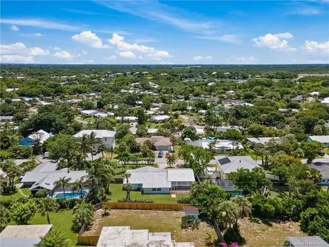 4245 NE Sunset Drive Jensen Beach FL 34957