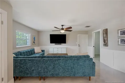 4245 NE Sunset Drive Jensen Beach FL 34957