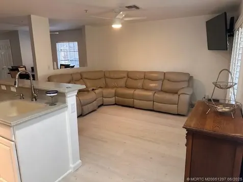 324 SE Bloxham Way Stuart FL 34997