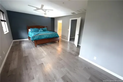 324 SE Bloxham Way Stuart FL 34997