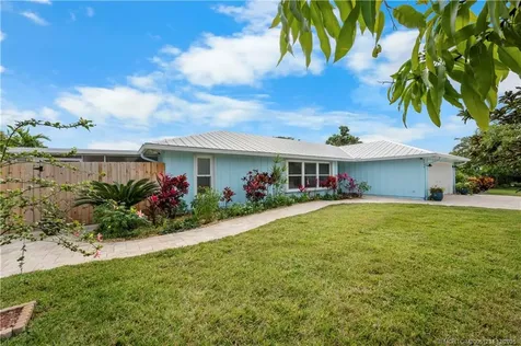 3514 SE Narragansett Terrace Stuart FL 34997