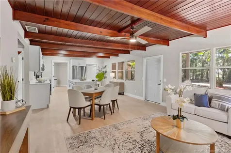 2735 6th Street Vero Beach FL 32968