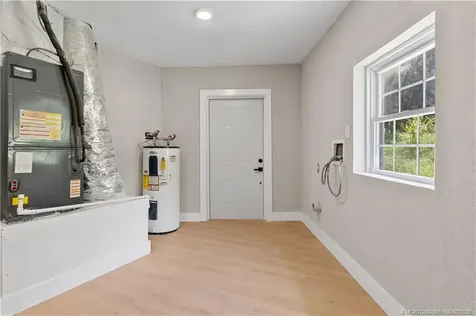 2735 6th Street Vero Beach FL 32968