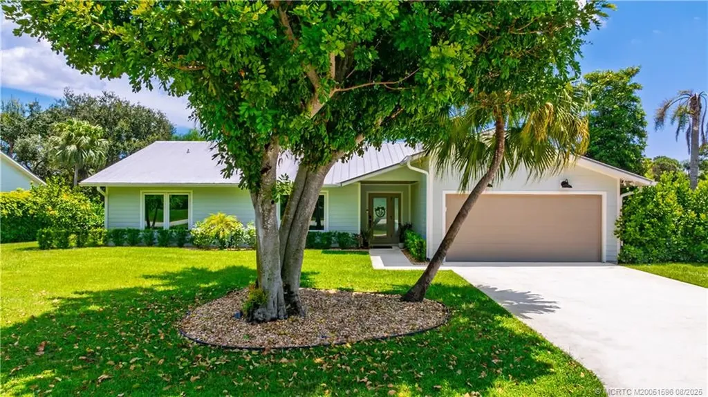 901 SW Pine Tree Lane Palm City FL 34990