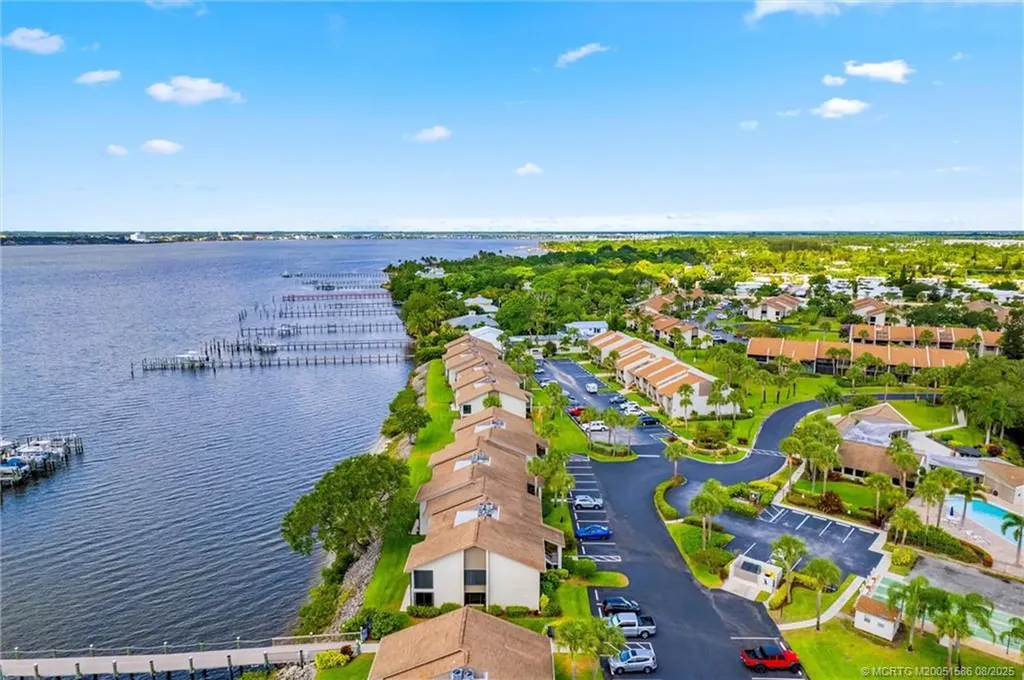 1600 NE Dixie Highway Jensen Beach FL 34957