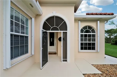 9242 SE Eldorado Way Hobe Sound FL 33455