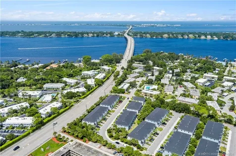 1806 SE Ocean Cove Way Stuart FL 34996