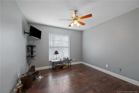 832 NW Greenwich Court Port St Lucie FL 34983