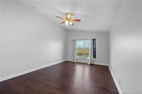 832 NW Greenwich Court Port St Lucie FL 34983