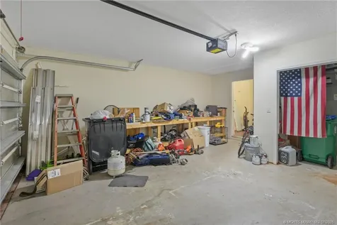 832 NW Greenwich Court Port St Lucie FL 34983