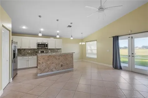 832 NW Greenwich Court Port St Lucie FL 34983
