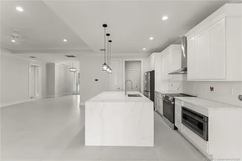 5470 SE Front Avenue Stuart FL 34997