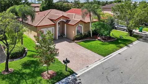 6118 NW 41st Drive Coral Springs FL 33067