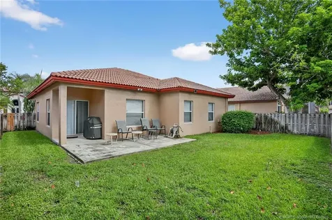 6118 NW 41st Drive Coral Springs FL 33067
