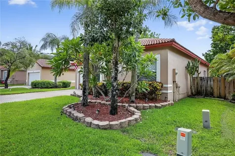 6118 NW 41st Drive Coral Springs FL 33067
